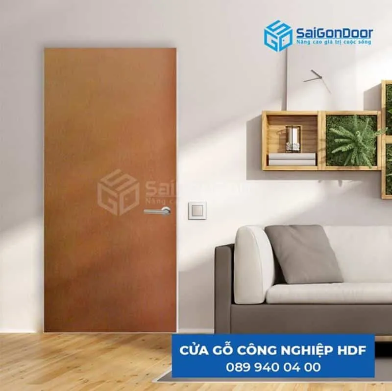 Cửa gỗ HDF Laminate chống trầy xước, chịu nhiệt tốt
