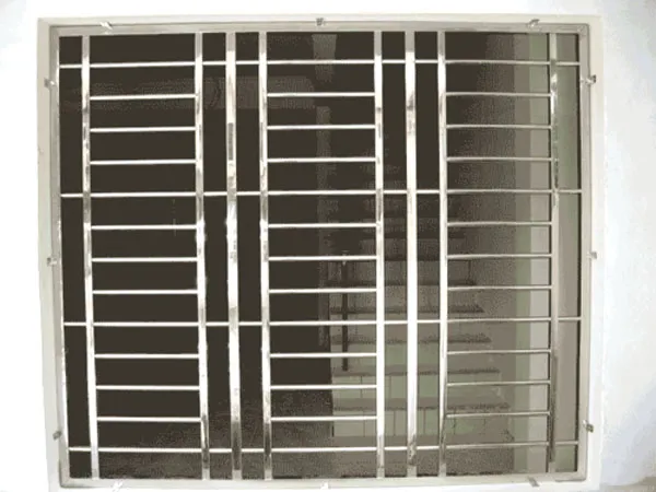 Khung bảo vệ cửa sổ inox với thiết kế hiện đại