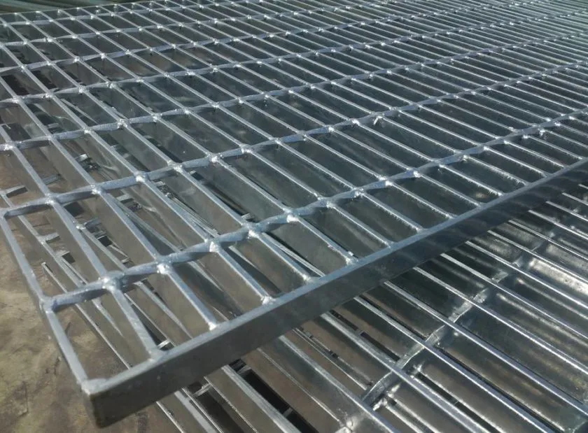 Tấm sàn grating cơ bản với cấu trúc lưới thép chắc chắn