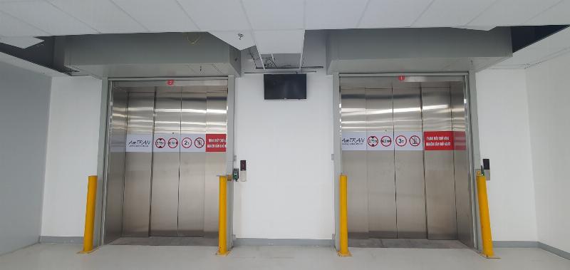 Cửa Phòng Cháy Chữa Cháy: Lá Chắn An Toàn Cho Mọi Công Trình 4 Các yếu tố ảnh hưởng đến giá cửa phòng cháy chữa cháy và cách lựa chọn phù hợp